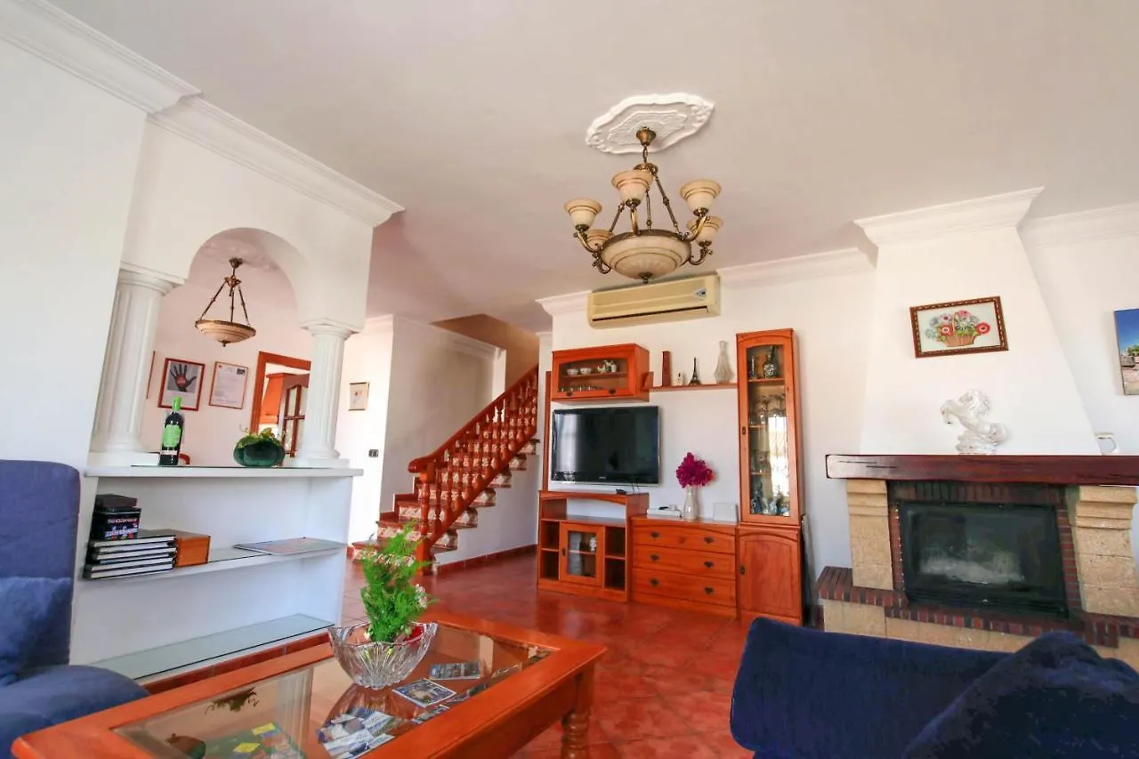 בית נופש Alhaurín de la Torre Tess Villa Pastora ספרד